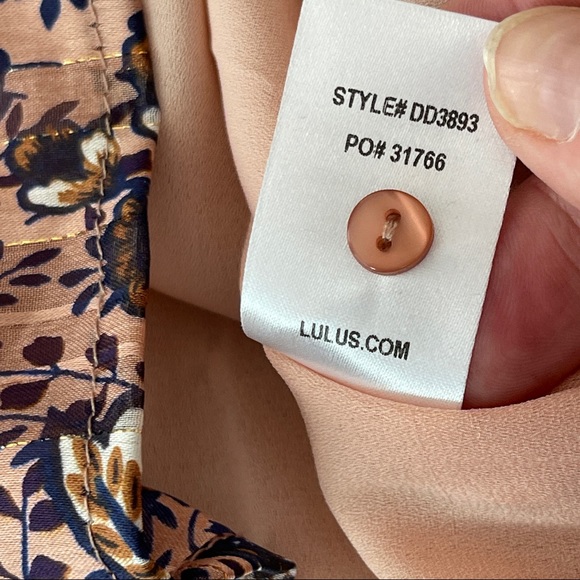 NEW Lulus Size M Blush Pink Floral ASHFORD Shift Dress Metallic Pinstripe - Picture 11 of 13